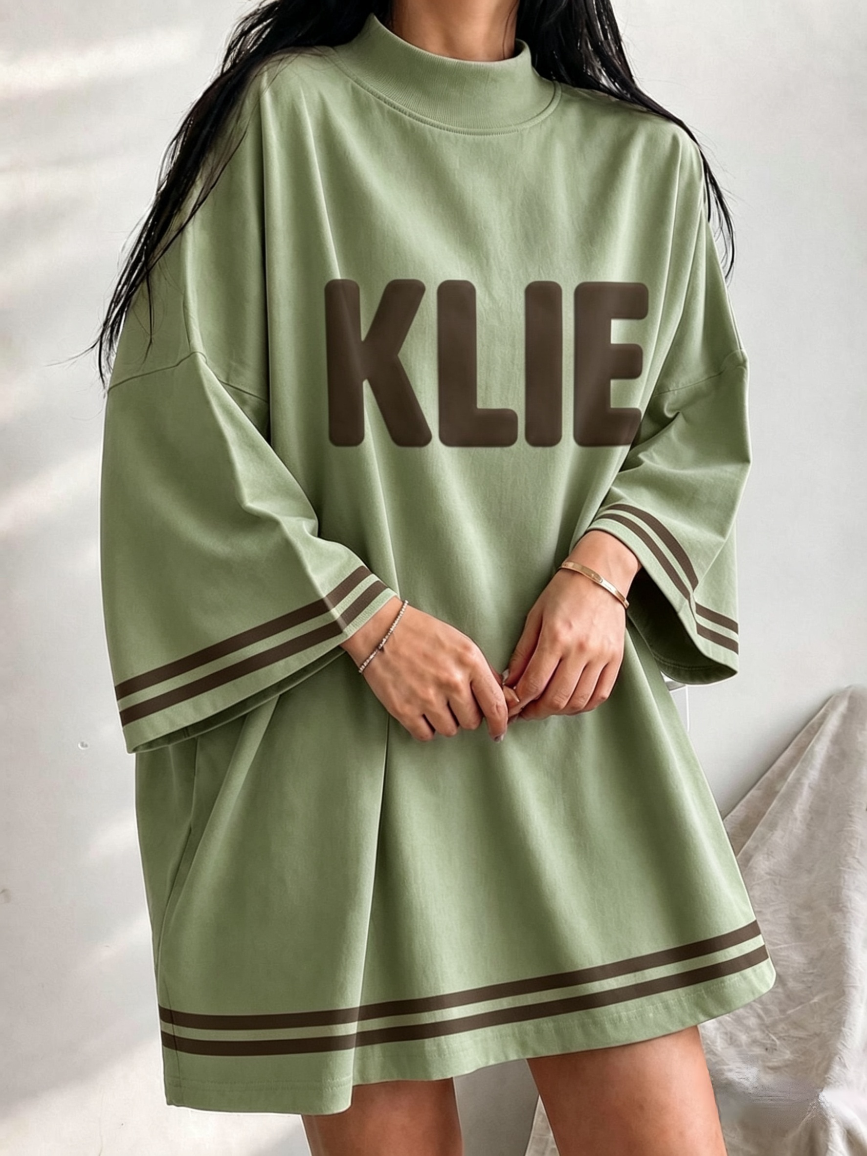 OVERSIZE WOMEN’s TShirt